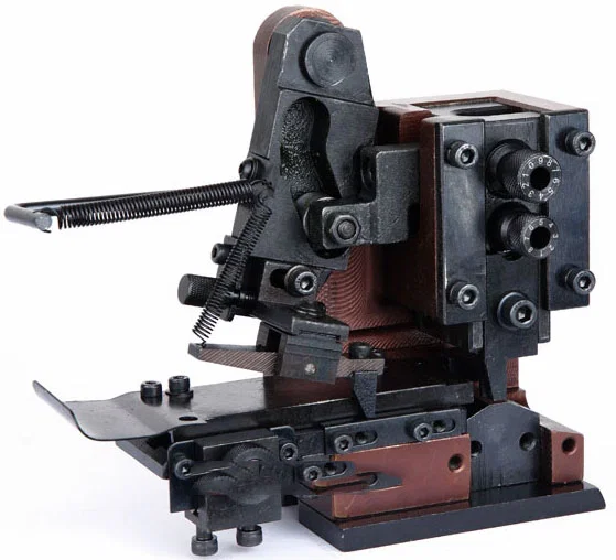 Stampo terminale radiale, Stampo per crimpatrice terminale OTP, Stampo per crimpatrice OTP, Applicatore per crimpatura terminale con lame, Crimpatrice per terminali JST, Stampo a forma di U OTP, Applicatore per macchina terminale, Stampo Otp, Stampo terminale Otp, stampo per applicatore terminale Stampo OTP Stampi per crimpatura orizzontale e verticale, applicatore terminale, stampo, stampo OTP, stampi per crimpatura orizzontale e verticale 