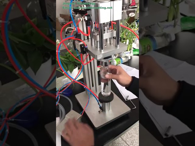 Macchina crimpatrice e tappatrice semiautomatica pneumatica per profumi