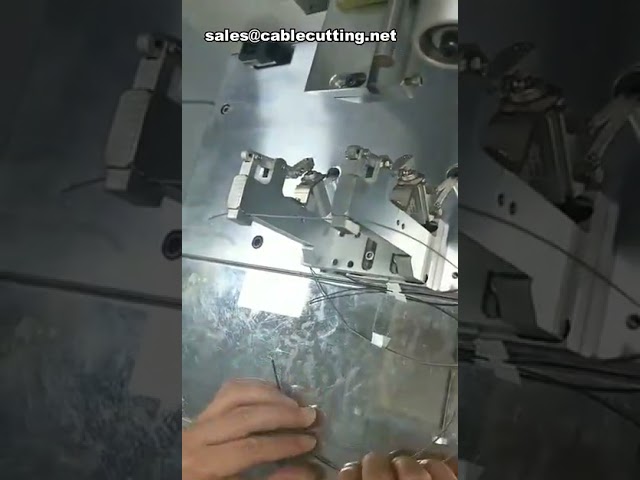 Macchina Etichettatrice per Cavi e Fili con Piega a Metà - Produzione Tubi in Plastica per Motori Auto
