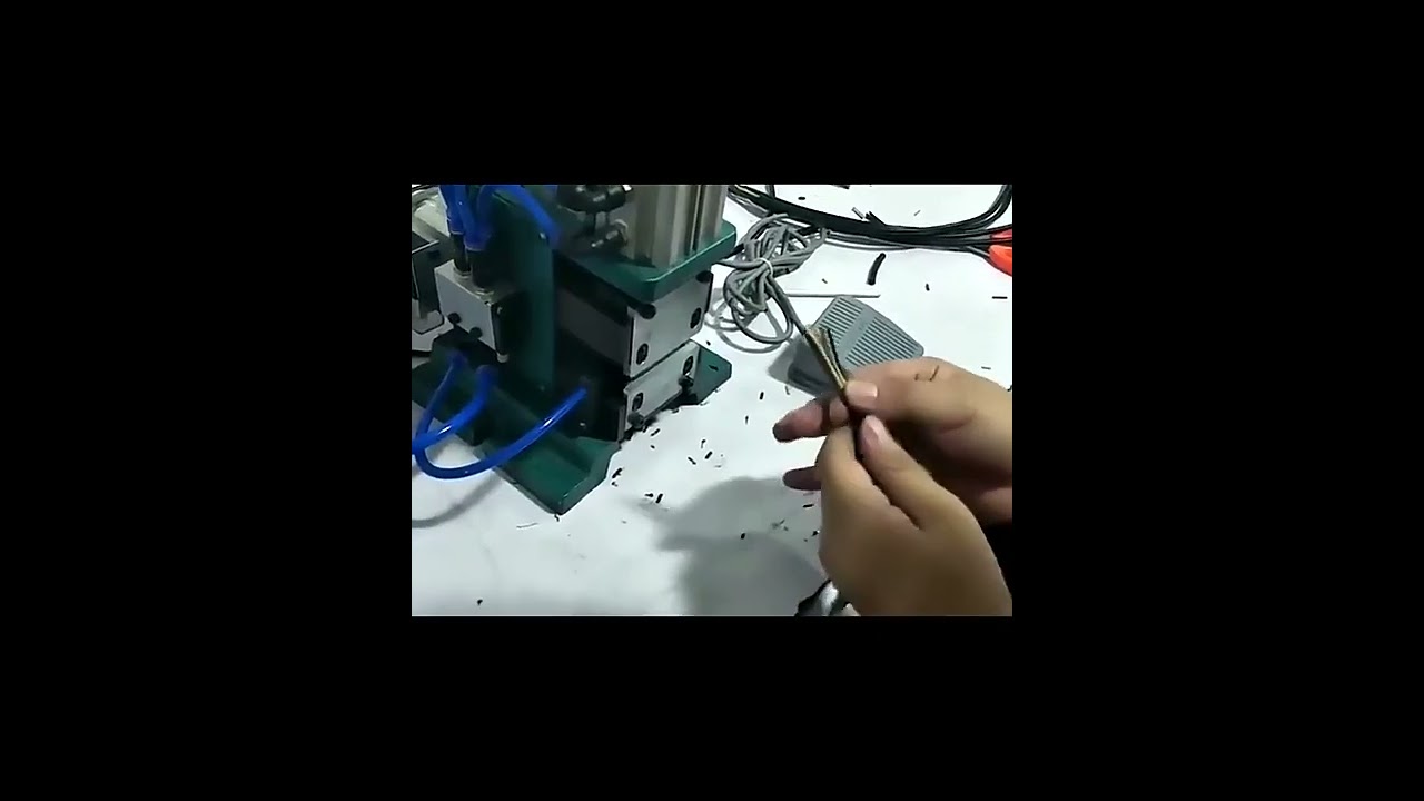 3FN Pneumatic Manual Multi-Core Wire Stripping and Twisting Machine 220V